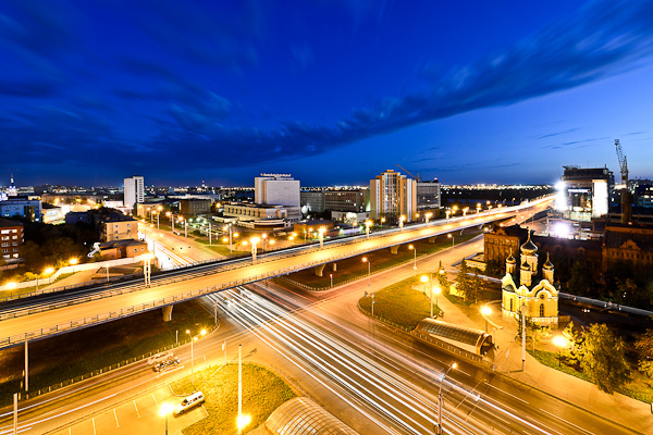 Транспортная развязка с метромостом в центре Омска