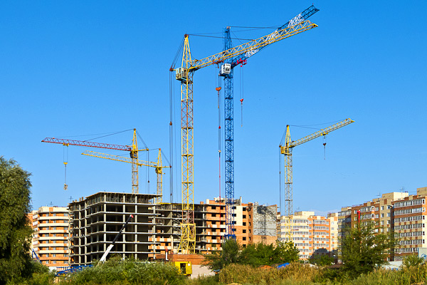 Extensive house building in Omsk