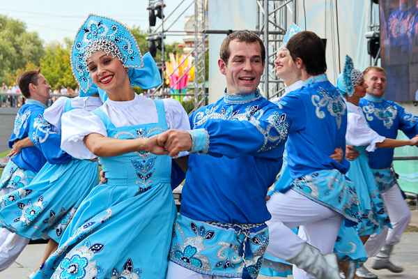 Концерт ансамбля &laquo;Русь&raquo; в Омске в День города