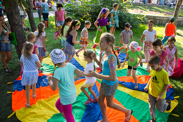 Развлечения для детей на выставке &laquo;Флора-2015&raquo;