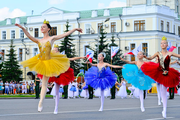 Соборная площадь в Омске