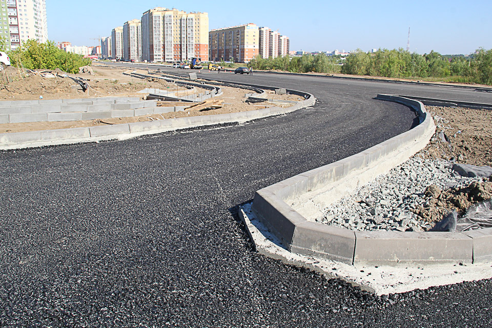 Строится новая дорога на Левом берегу