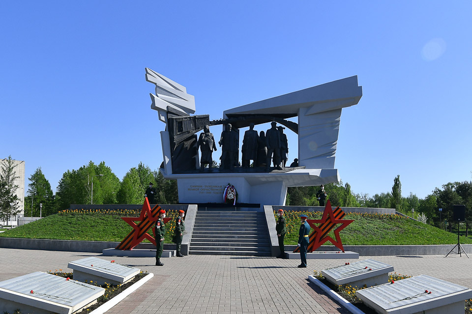 Омску присвоено звание Города трудовой доблести