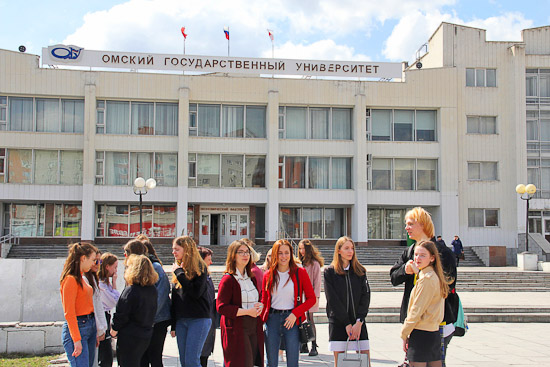  Шестой корпус Омского государственного университета на пл. Лицкевича, 1