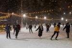 Каток — излюбленное место отдыха омичей